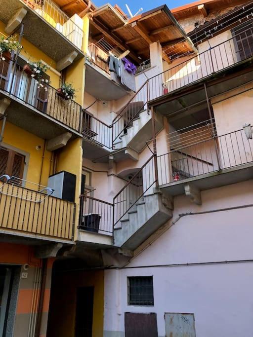 Casa Del Borghetto Apartment Intra Exterior photo